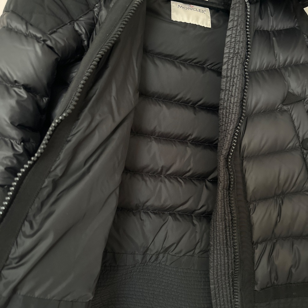 Moncler - Picture 8 of 10